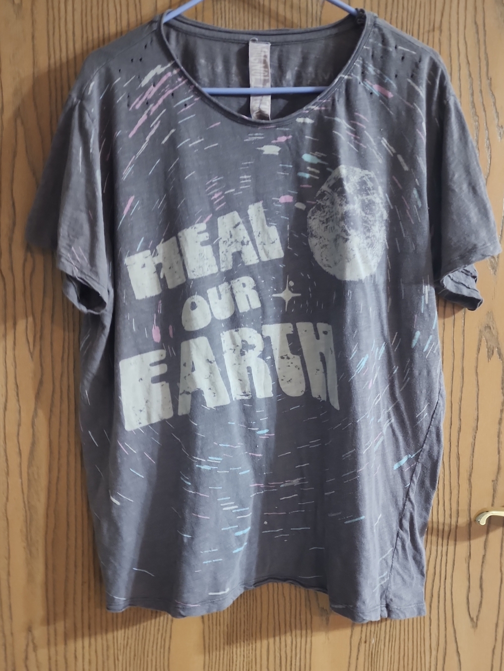 Magnolia Pearl Gray 'Heal Our Earth' Graphic Tee with Pastel Accents